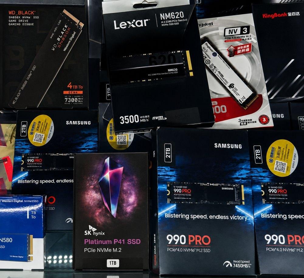 Storage drives for data recovery help